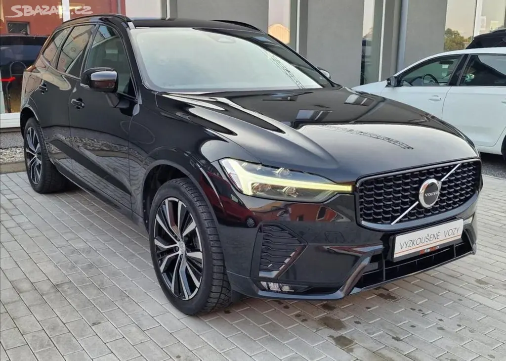 Volvo XC60, B5 184kW Plus Dark Auto,1.Maj